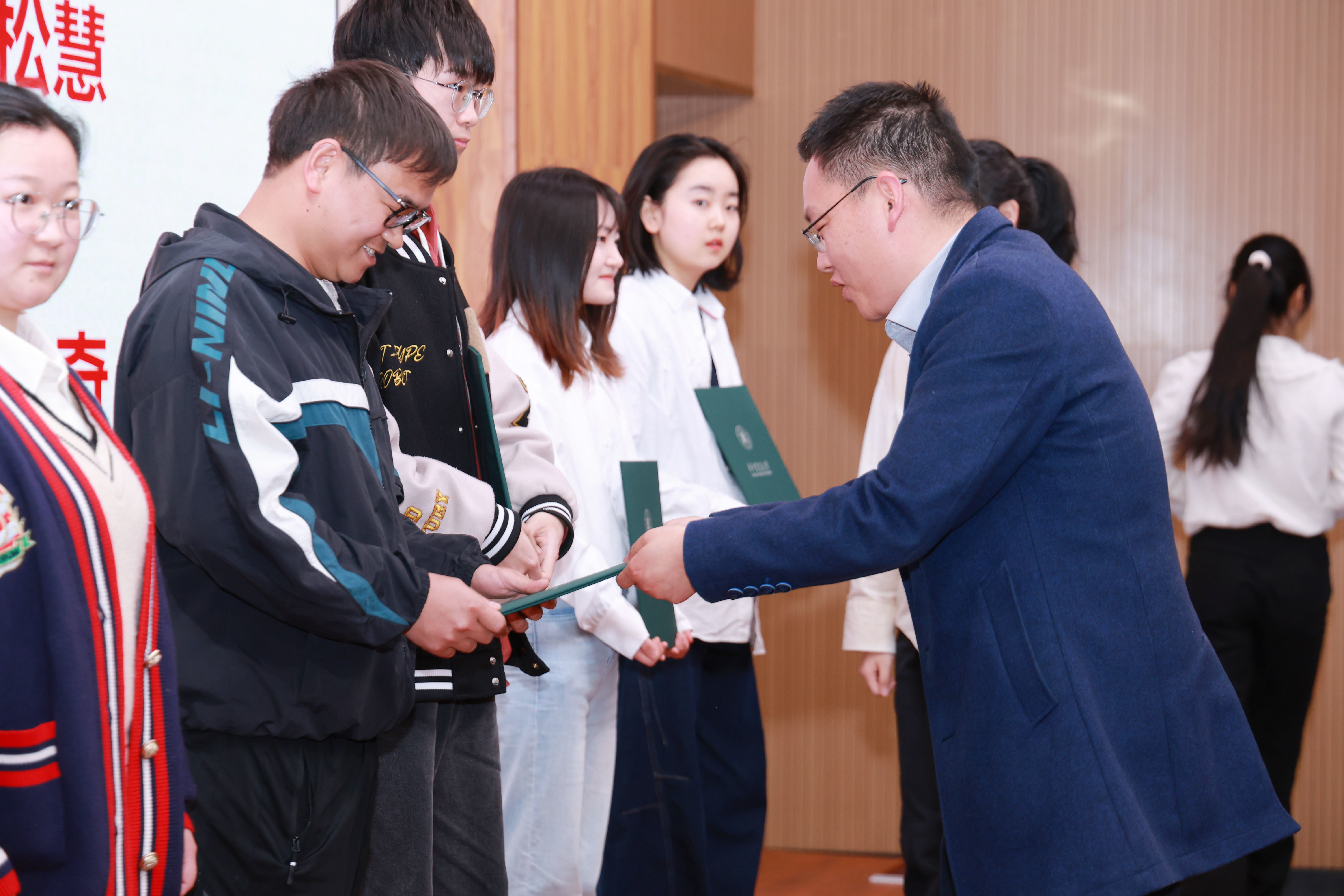J9直营集团天行健奖学金颁奖特辑 | 以科技守护碧水，育青年创新未来